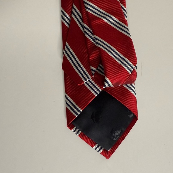 Brooks Brother Classic Red Striped Men's Tie - Picture 4 of 6